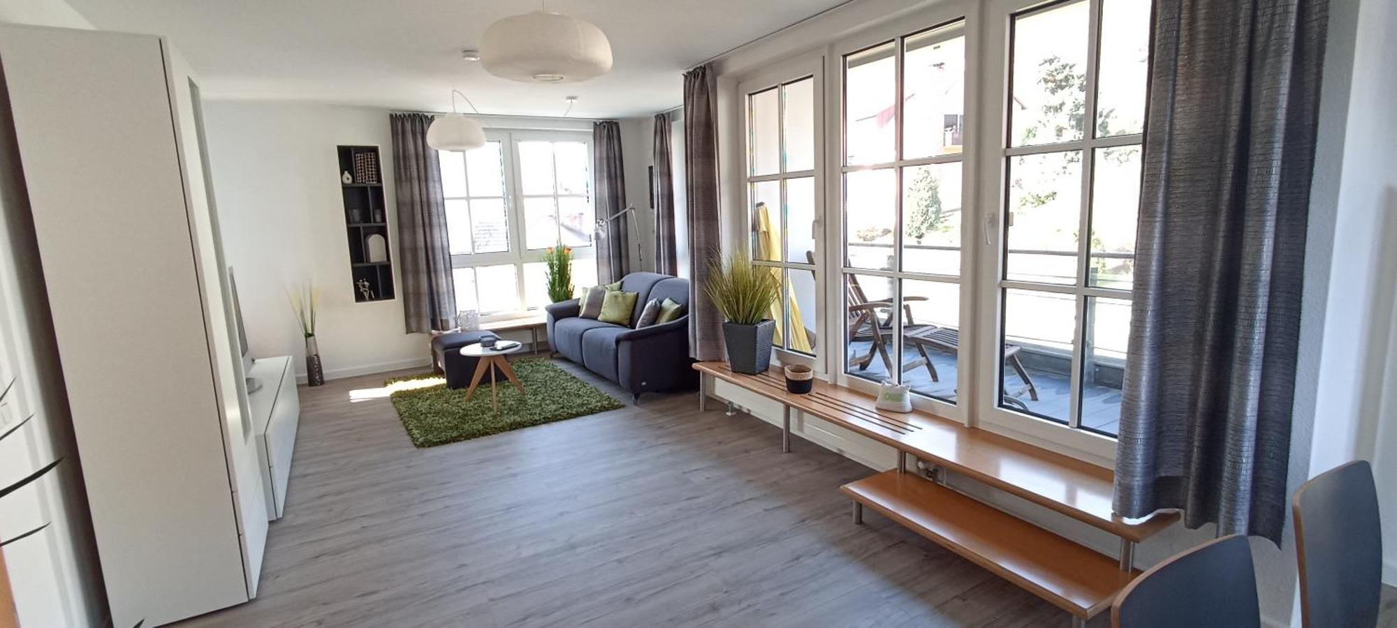 Grosszuegiges Helles Penthouse -Komplette Etage- Mit Balkon Und Stellplatz In Ruhiger Lage Kulmbach Extérieur photo