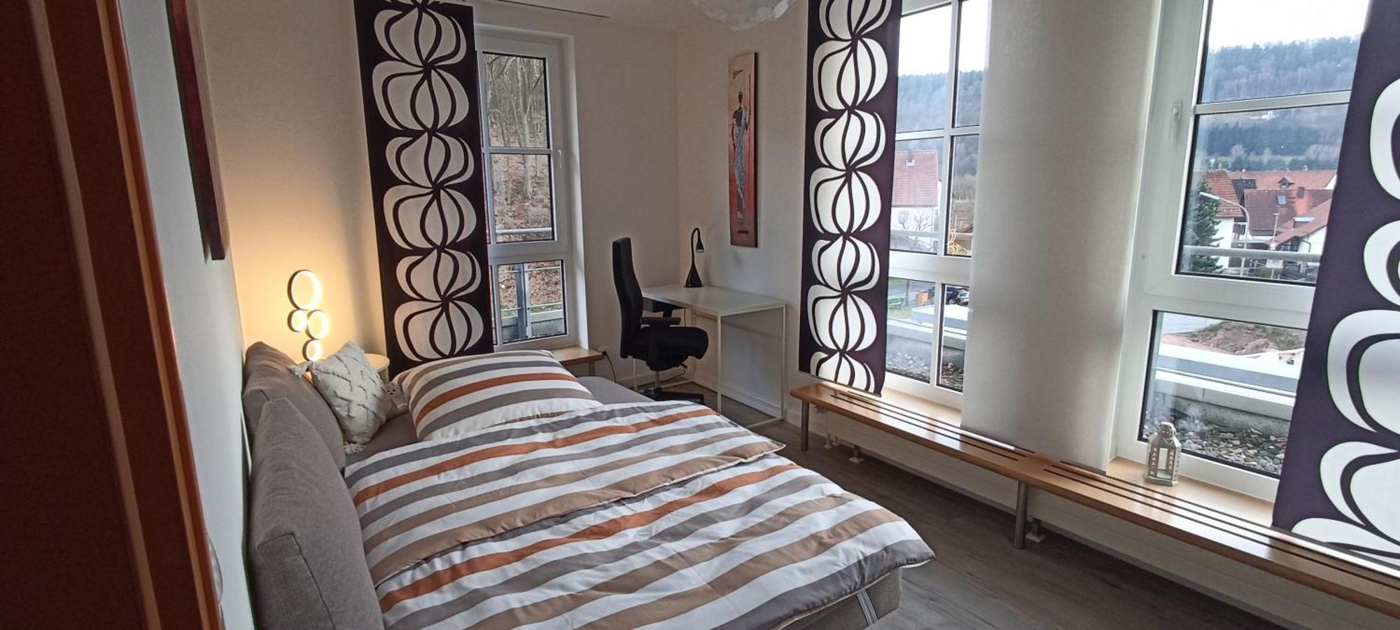 Grosszuegiges Helles Penthouse -Komplette Etage- Mit Balkon Und Stellplatz In Ruhiger Lage Kulmbach Extérieur photo
