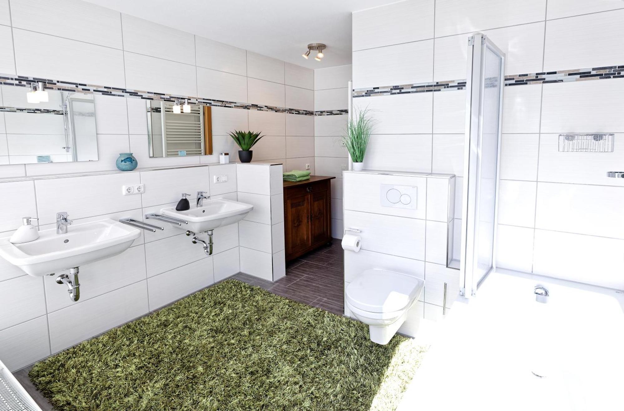 Grosszuegiges Helles Penthouse -Komplette Etage- Mit Balkon Und Stellplatz In Ruhiger Lage Kulmbach Extérieur photo